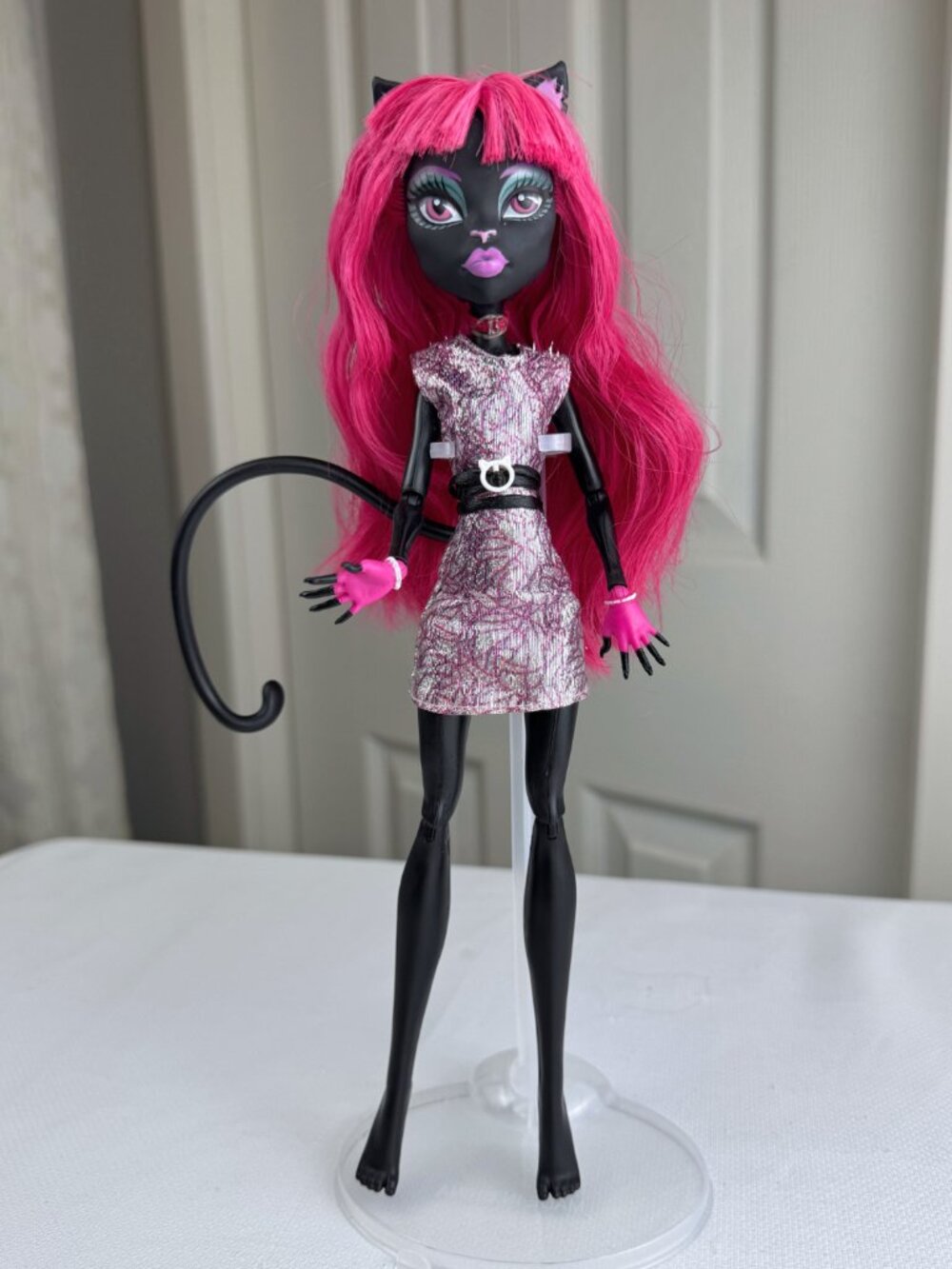 G1 Monster High Catty Noir Doll New Scaremester with Dress 2014 Mattel